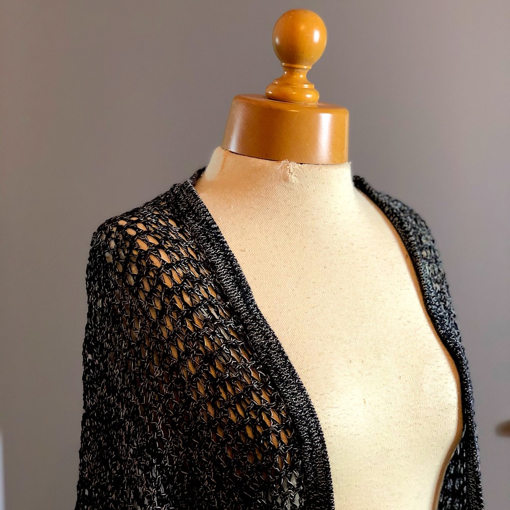 2/30$ Dex black crochet knit cardigan